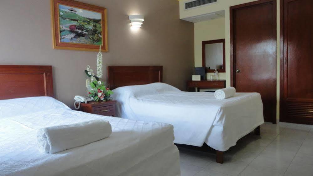 Hotel El Espanol Centro Historico Mérida Extérieur photo